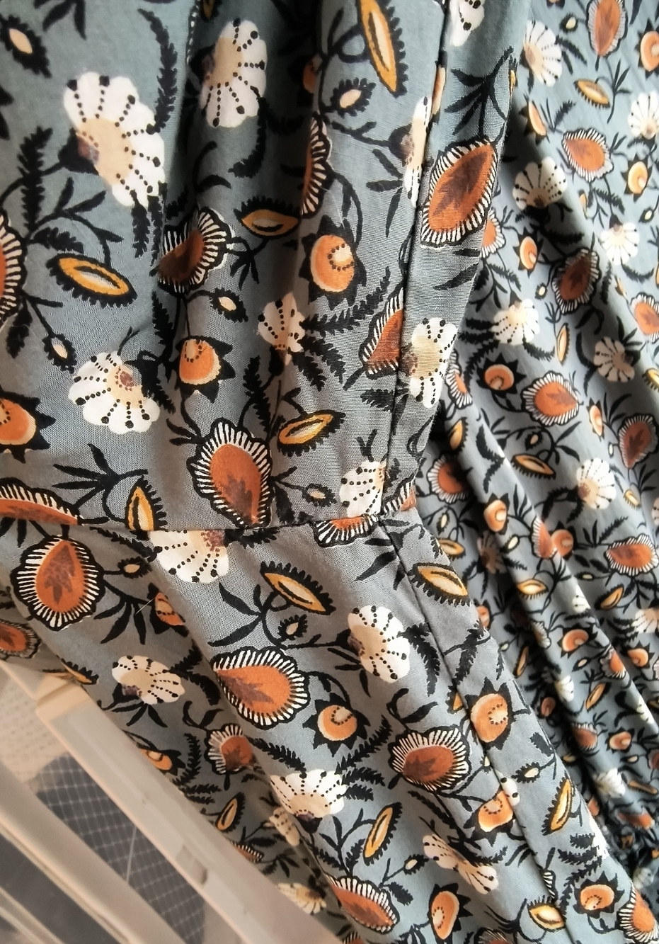 Ulla Johnson Odile raffled Floral broderie anglaise cotton Poplin midi dress 8 - Picture 8 of 12
